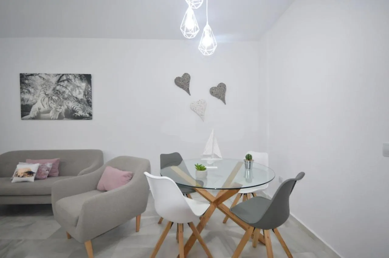 Apartamento centrico en Conil con garaje Conil De La Frontera